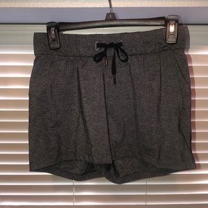 gray lulu shorts !